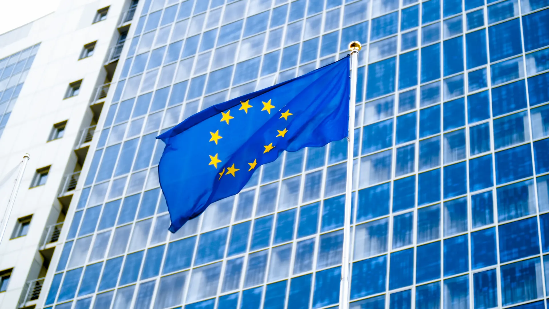 AI Act Europeo: date di entrata in vigore, obblighi e chi rischia davvero le sanzioni